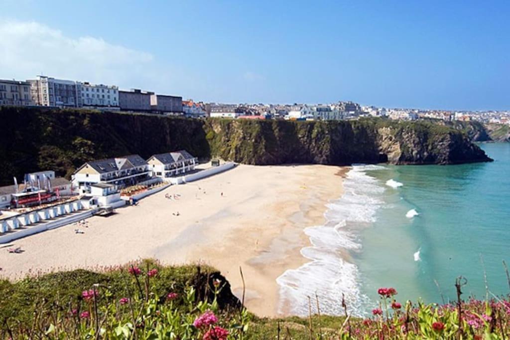 Edge14- Spacious, Stylish And Near The Beach! New Quay Екстериор снимка